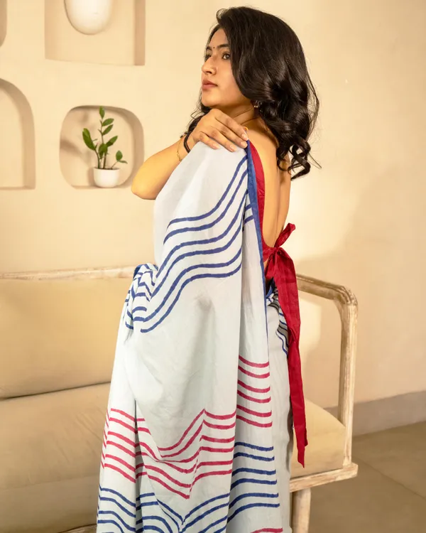 Blue_Cotton_Ocean_Wave_H_Block_Printed_Mul_Saree_With_Tassels_For_Women